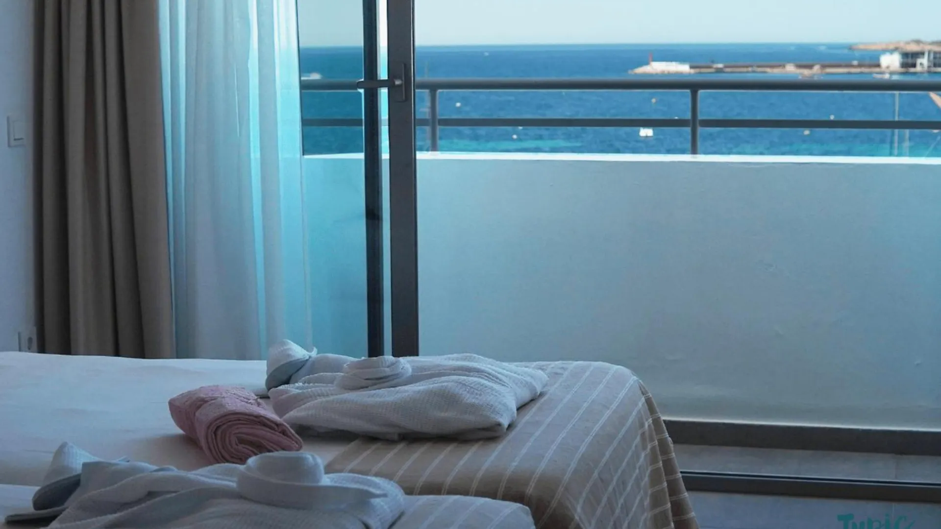 Aparthotel Typic Marina Playa - Adults Only San Antonio  4*, San Antonio (Ibiza)