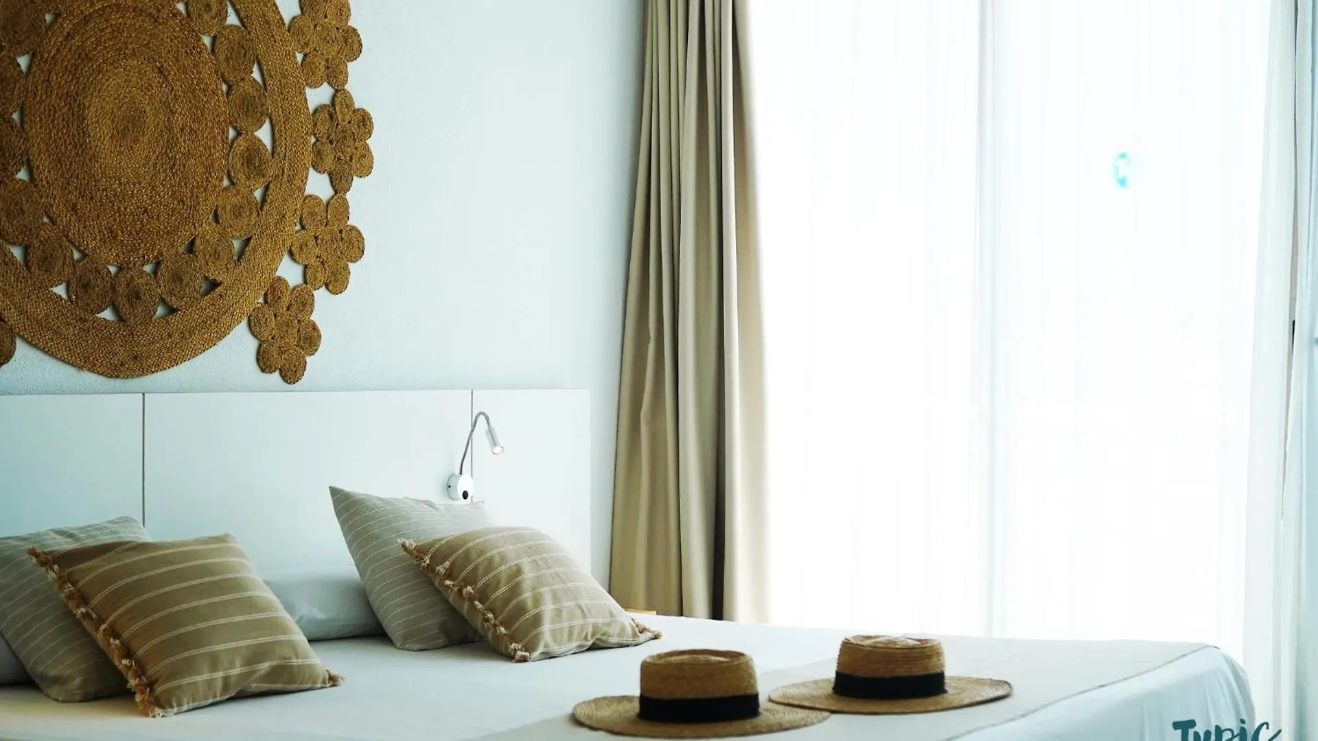 Aparthotel Typic Marina Playa - Adults Only San Antonio