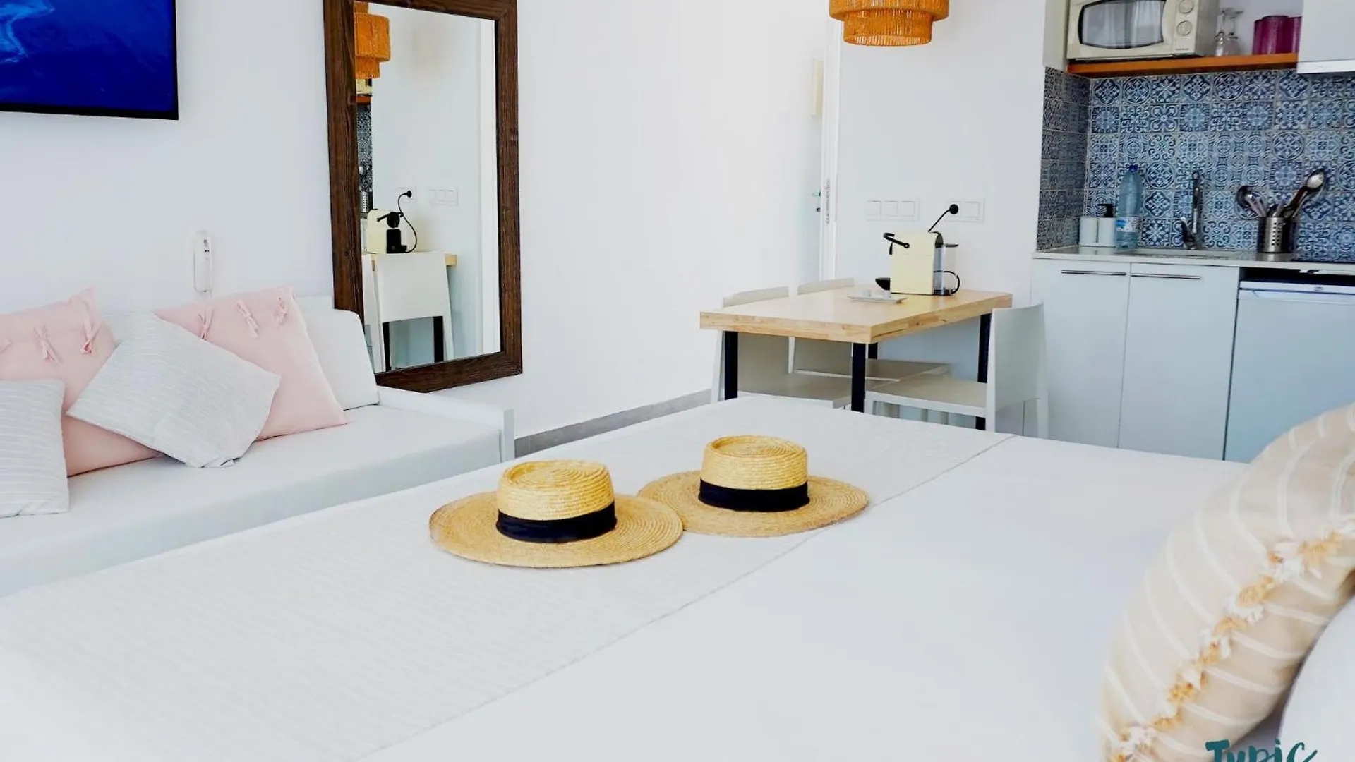 Aparthotel Typic Marina Playa - Adults Only San Antonio  Španělsko